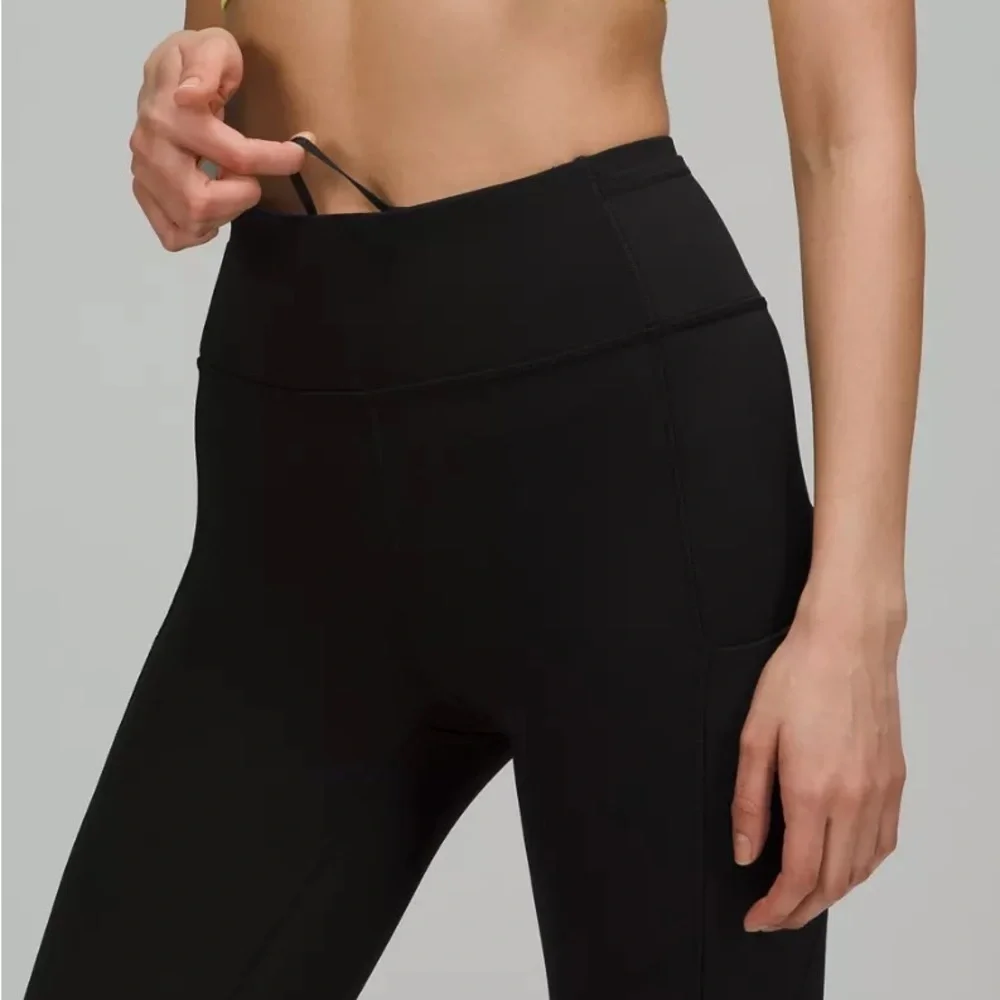 Lululemon Fast and Free Reflective High-Rise Tight 24" Asia Fit - Picture 4 of 5